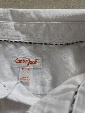 Cat & Jack White Men’s Dress Shirt with Contrast Trim